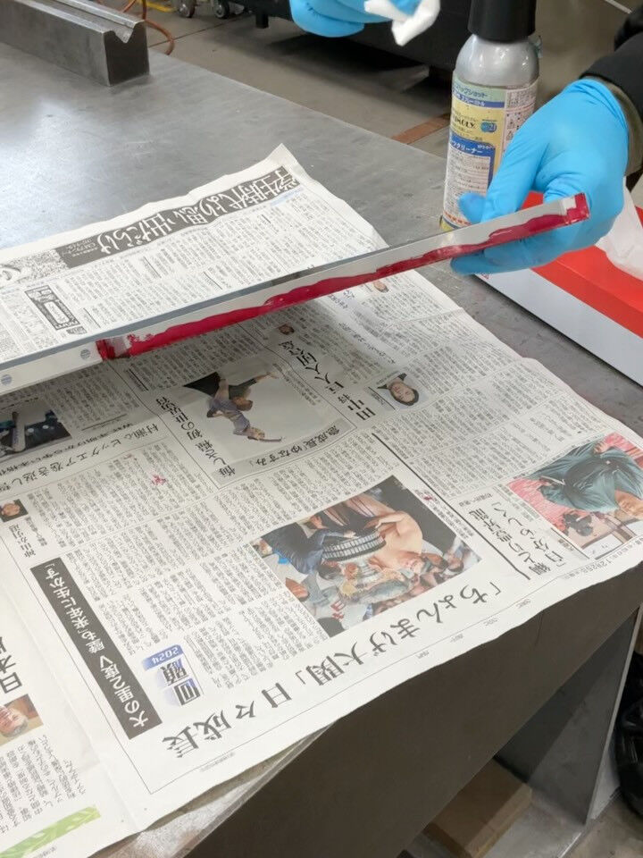 溶接漏れの無いようにカラーチェックをしています！